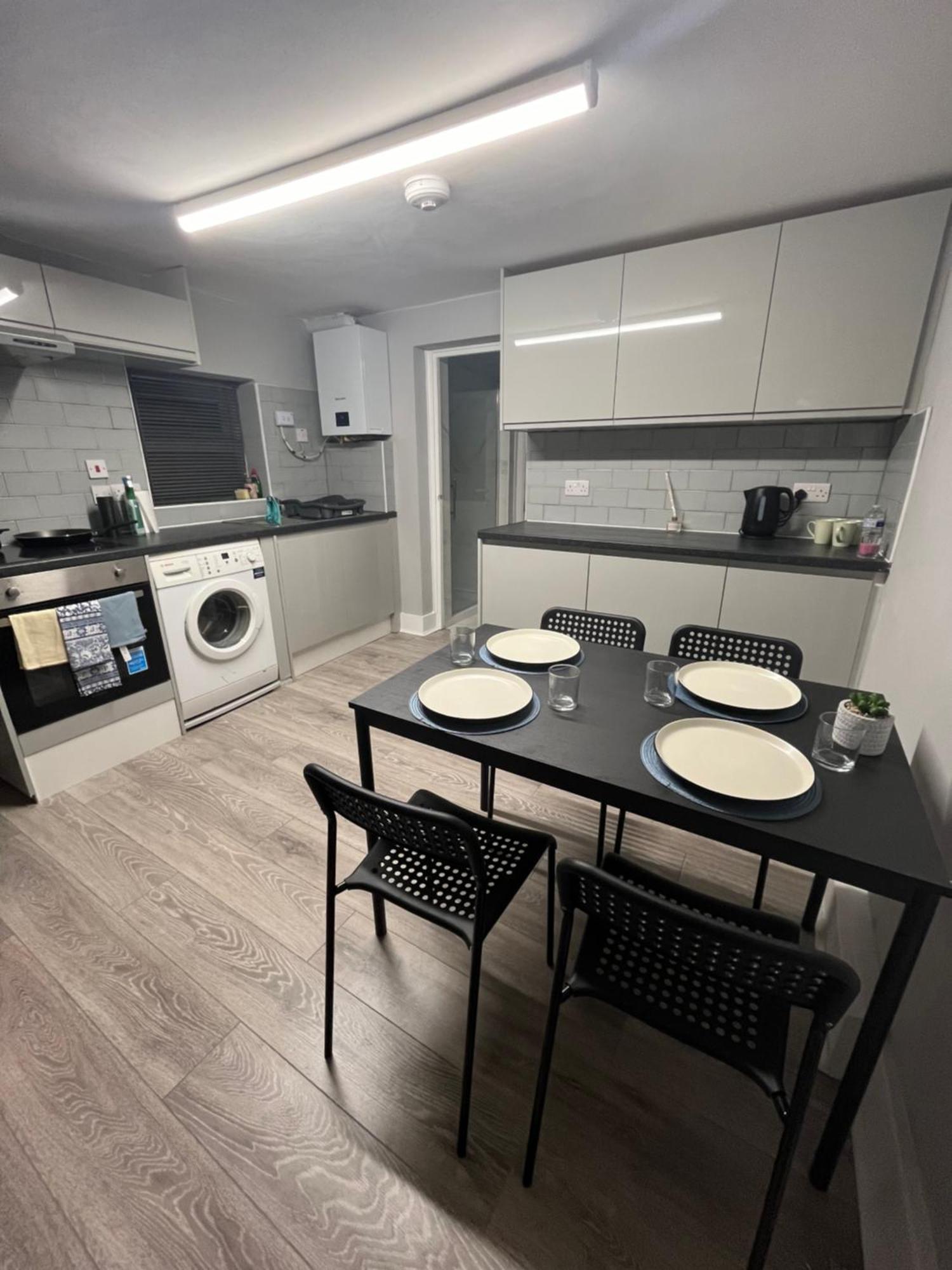 Super Central 2 Bed Flat Londra Dış mekan fotoğraf